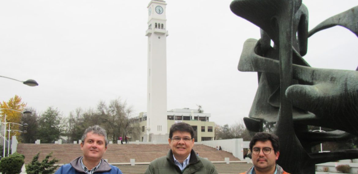 El Dr. Silvio Ribeiro Lima, Director de Agronegocios y Fundador de INOVAGRI, visita el CRHIAM