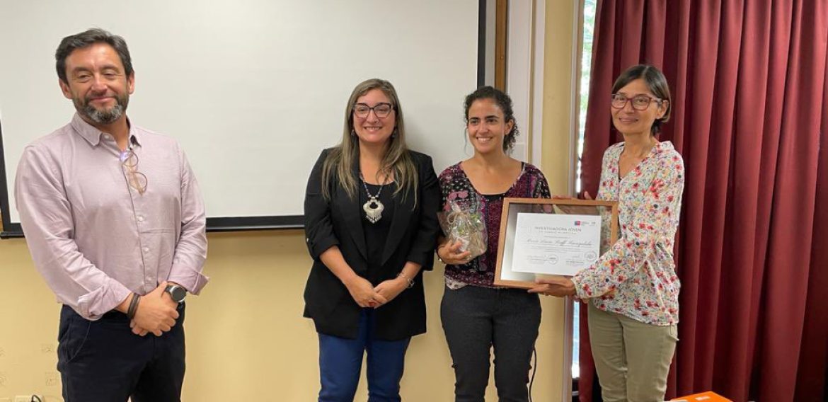 Investigadora postdoctoral de CRHIAM recibió premio a Joven Investigadora por el Cambio Climático