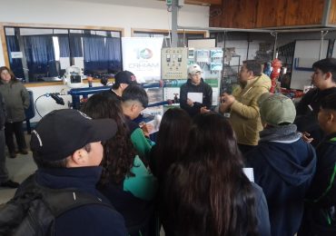 Encuentro educativo en el Liceo Agrícola El Carmen promueve el conocimiento sobre riego y energías renovables