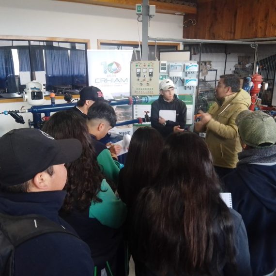 Encuentro educativo en el Liceo Agrícola El Carmen promueve el conocimiento sobre riego y energías renovables