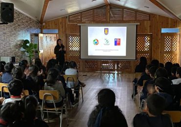 Compromiso ambiental en la Escuela: niños de tercero básico aprenden sobre la Importancia de los humedales