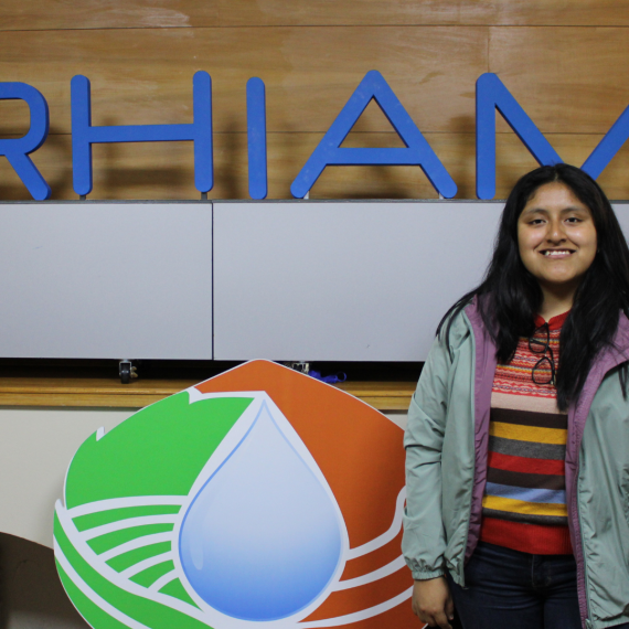 Estudiante de Ingeniería Ambiental de Perú visita CRHIAM